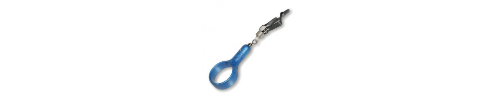 Hackle pliers